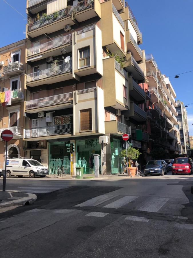 Sweet Bari Apartment By Apulia Accommodation ภายนอก รูปภาพ